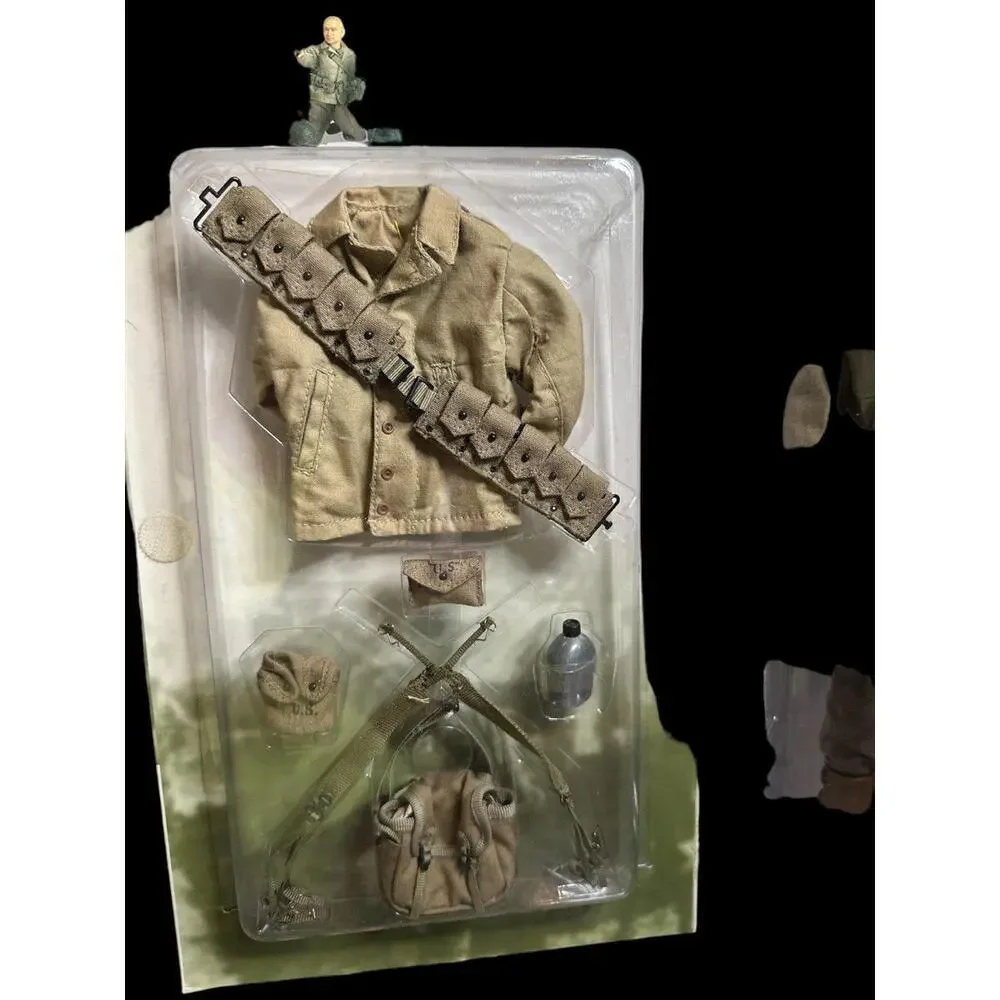 Figure RED BULL DIVISION NCO SERGEANT New in box with all pieces / parts. The bo